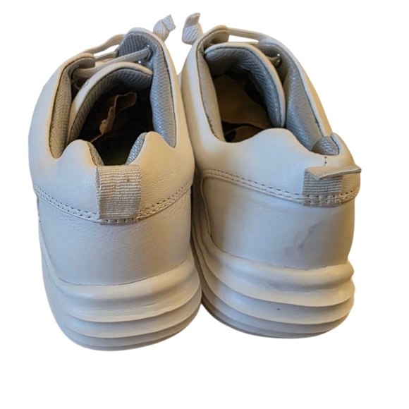 Align Nurse Mates Comfort Working Walking Slip On White Leather Shoes Size 9M - Picture 5 of 8
